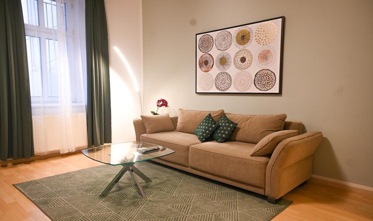 Elegant Suite Altes Akh Виена Екстериор снимка